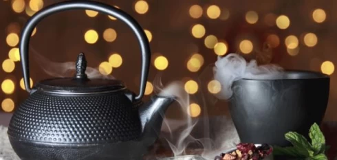 براد شاي احمر او اخضر (نعنع او حبق)